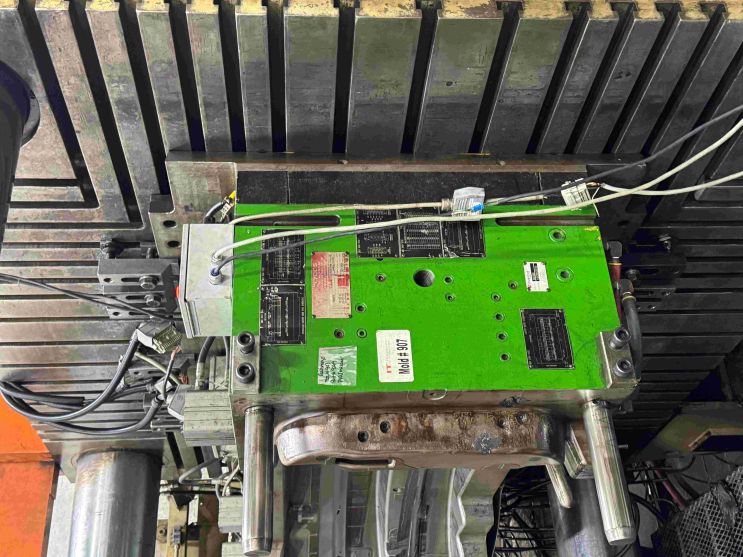 1999 HPM 3500 ton 600 oz